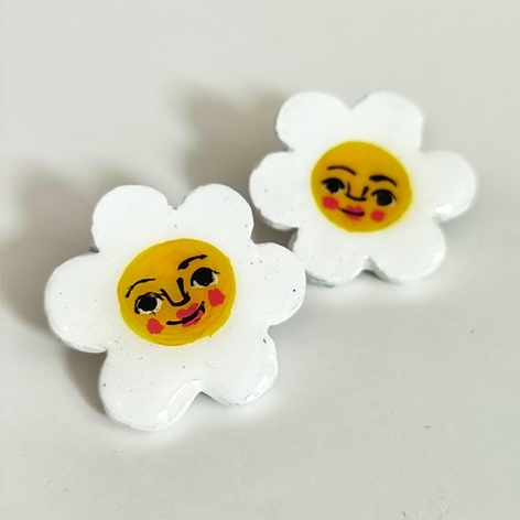 Selling: Happy Flower Earrings
