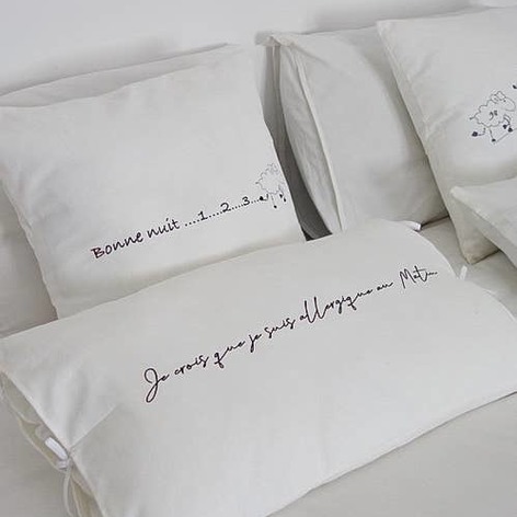 Selling: Pack Of 4 “White Nights” Cushions