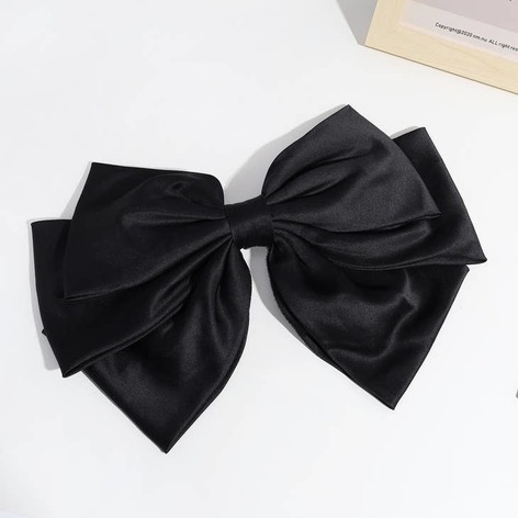 Selling: Roxana Mid Size Bow Hair Clips