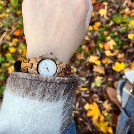 Selling: The Pine: Wood Watch For Women Brown