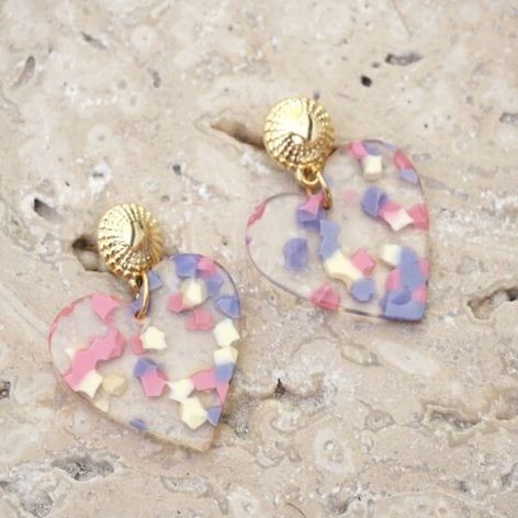 Selling: Heart Earrings - Confetti