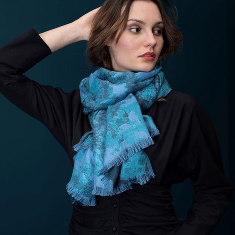 Selling: Scarf Mercure 100% Silk Jacquard Weaving Style